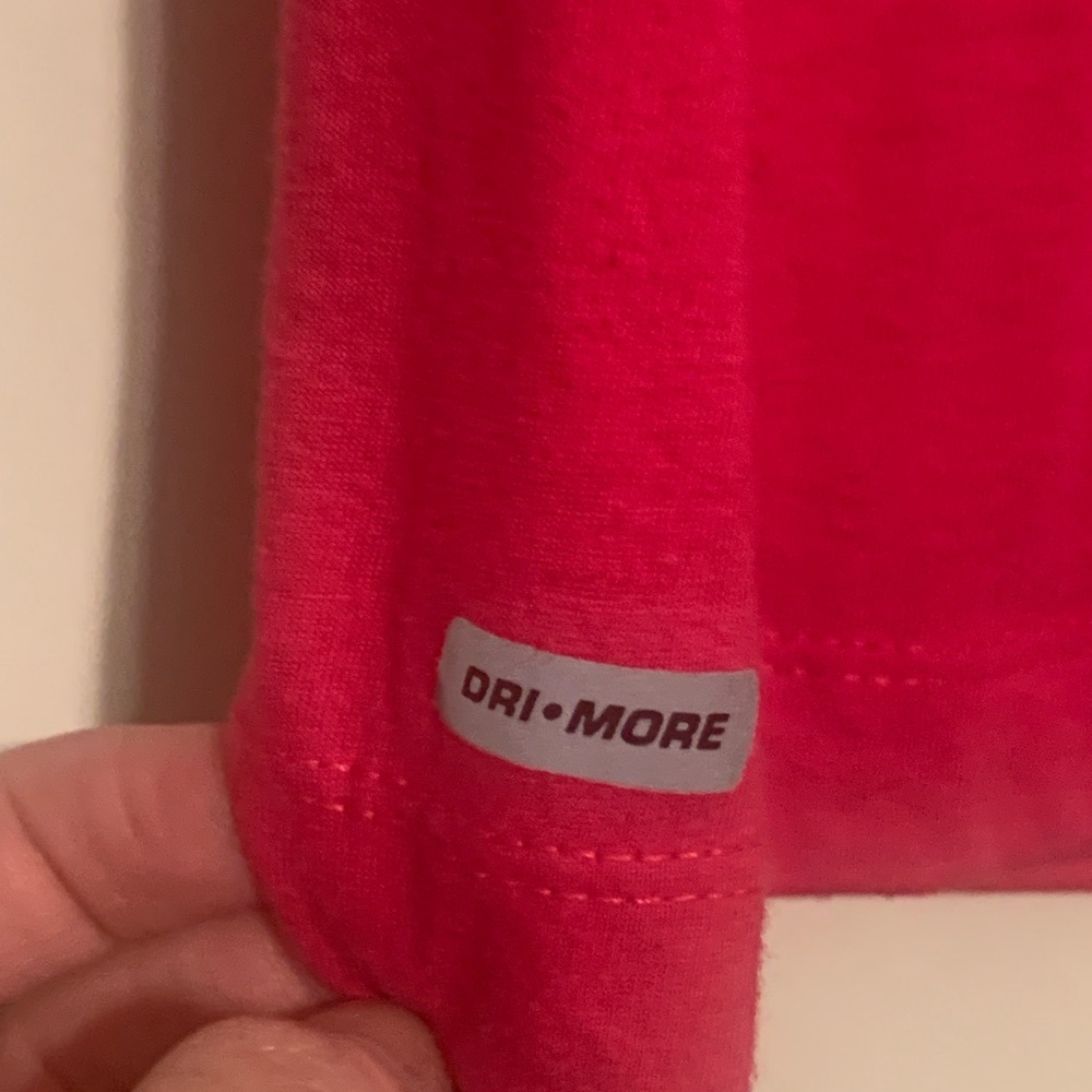 Pink workout top - Picture 2 of 4